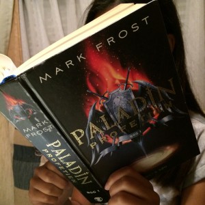 Jeg læser Paladin-profetien af Mark Frost